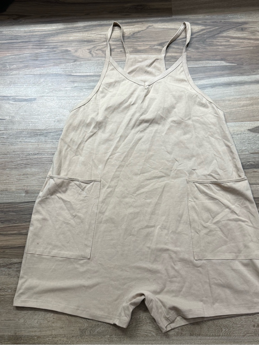 Amazon Women's Cream Sleeveless Romper with Pockets NWOT